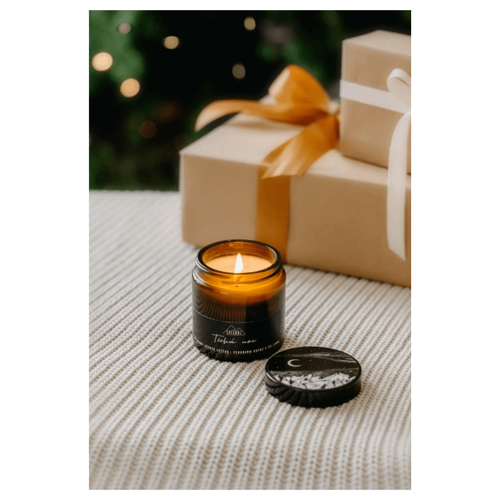 Svíčkuj Sójová svíčka Tichá noc - skořice, hřebíček, citrusy