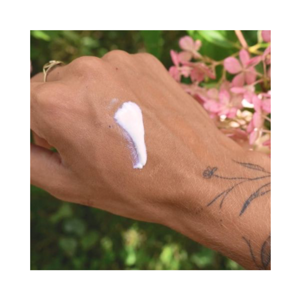 Opalovací mléko Wooden Spoon SPF 35+ se suchými oleji, neviditelný oxid zinečnatý, vhodné pro obličej i tělo.