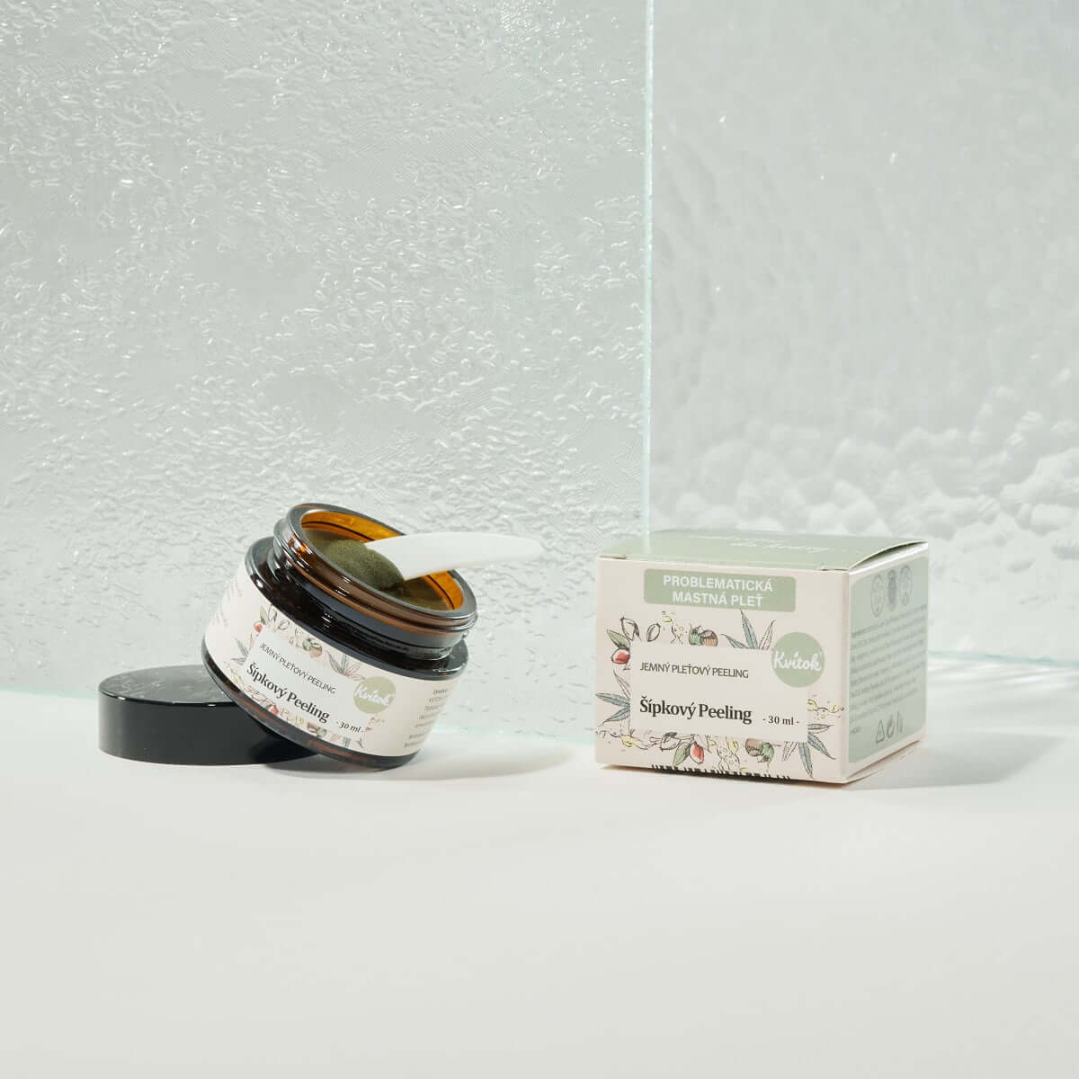 Kvitok Šípkový peeling pro mastnou pleť, 30 ml, šetrně čistí a odstraňuje nečistoty.